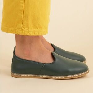 Charix Women's Green Loafers